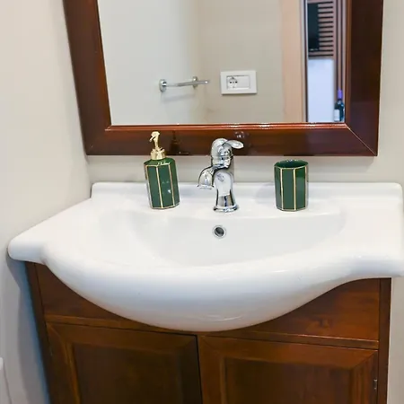 Appartamento Nonna Tetta Chic-Comfort a 5 min dal centro *