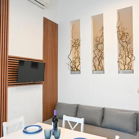 Apartment Nonna Tetta App Chic 2 Min Dalla Stazione E Parcheg Libero Monopoli